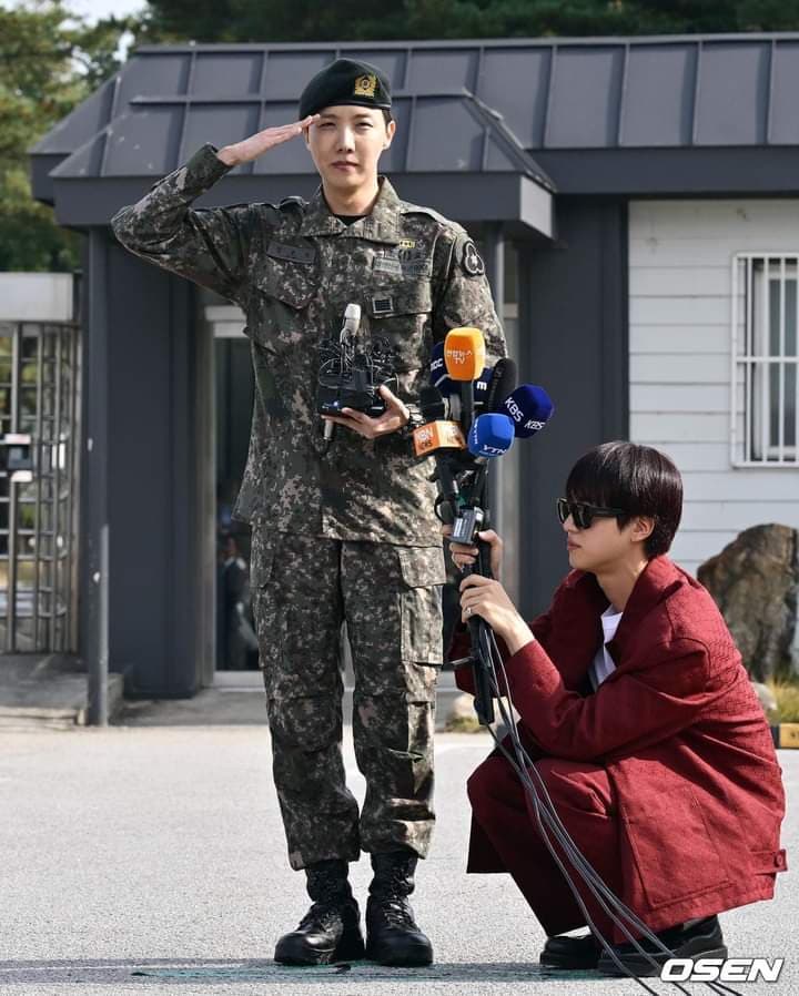 BTS j-hope Military Discharge 