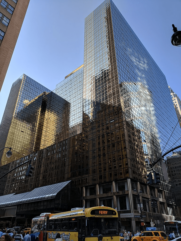 Commodore Hotel reopened as the Grand Hyatt Hotel