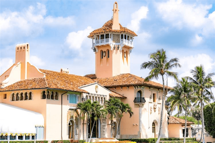 Acquisition of Mar-a-Lago estate